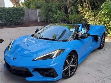 Sylvester Stallone sprawił sobie cabrio Corvette C8
